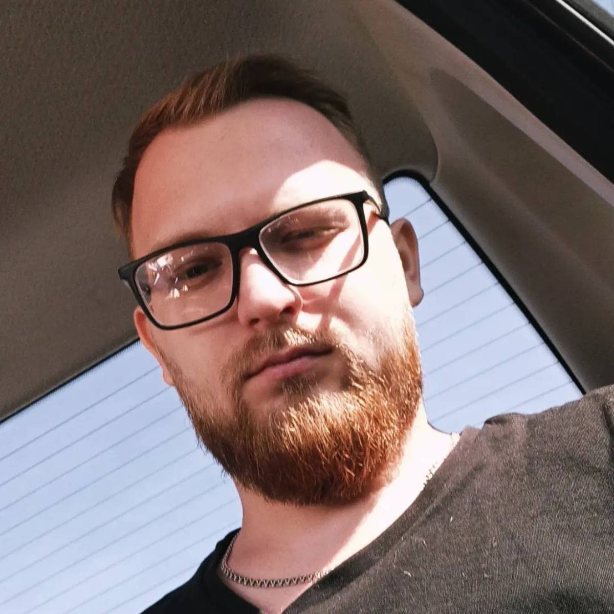 Артём Фетисов