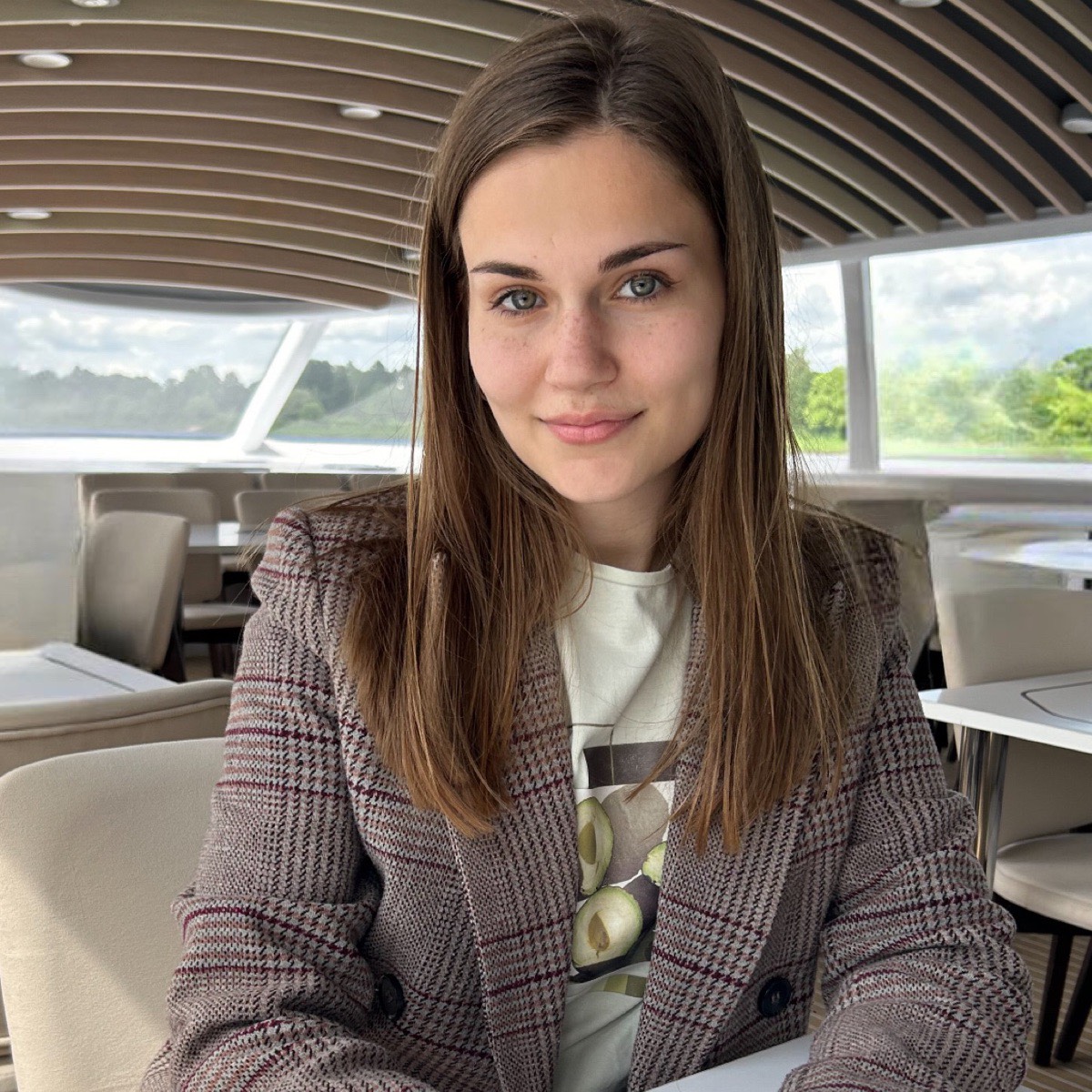 Алина Захарова