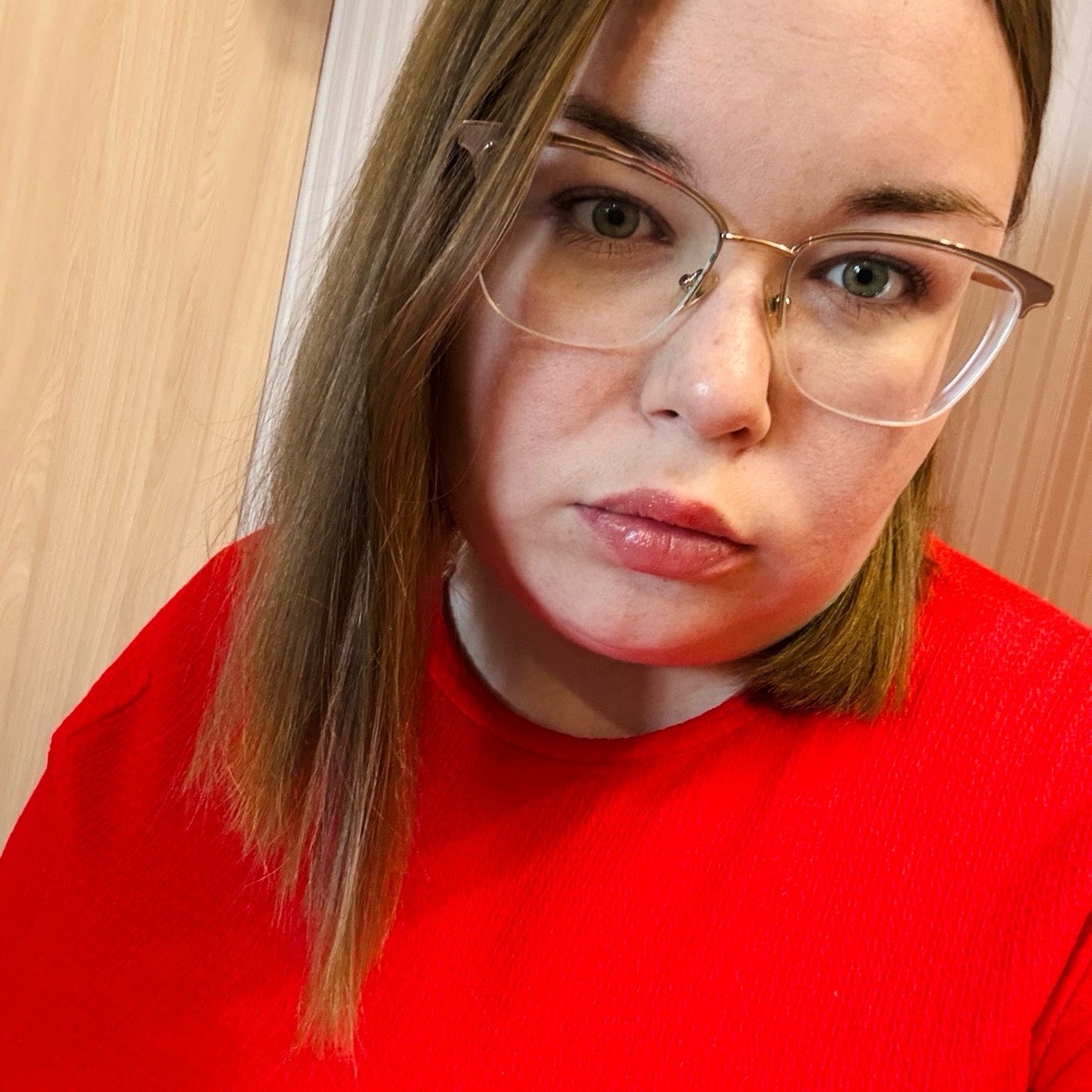 Каролина Обухова | Сетка — социальная сеть от hh.ru