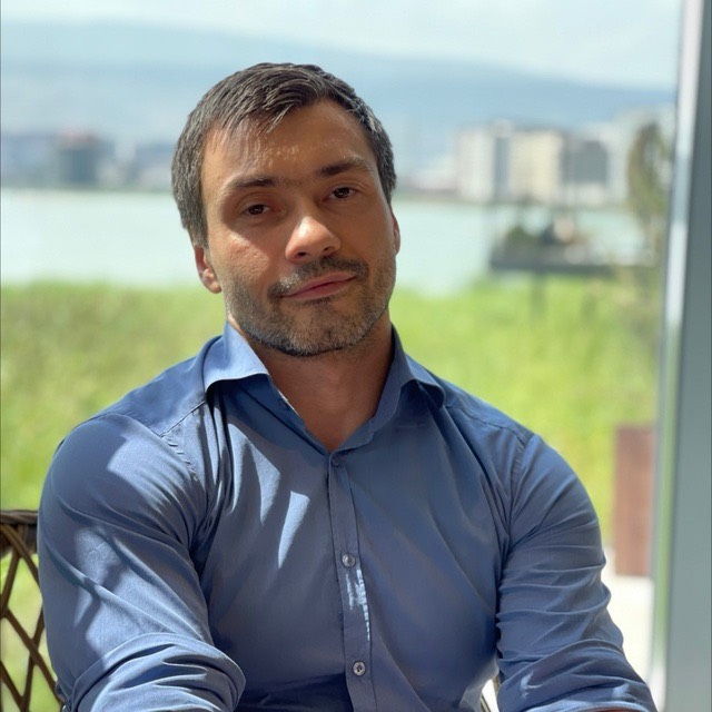 Идрис Тулпарханов