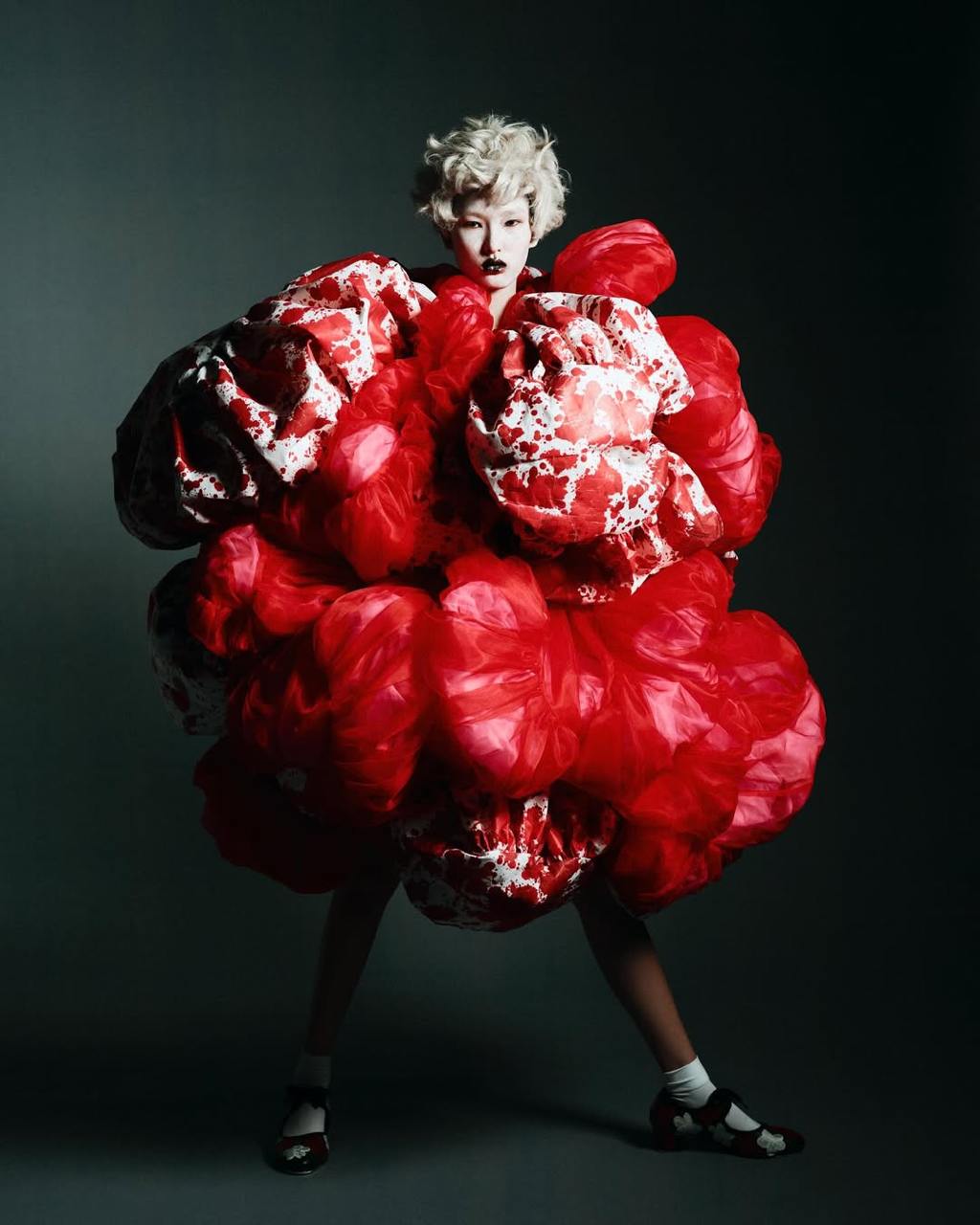 Comme des Garçons в последнем номере китайского W Magazine.
#WA03 | Сетка — социальная сеть от hh.ru