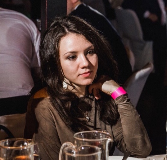 Динара Яхина | Сетка — социальная сеть от hh.ru