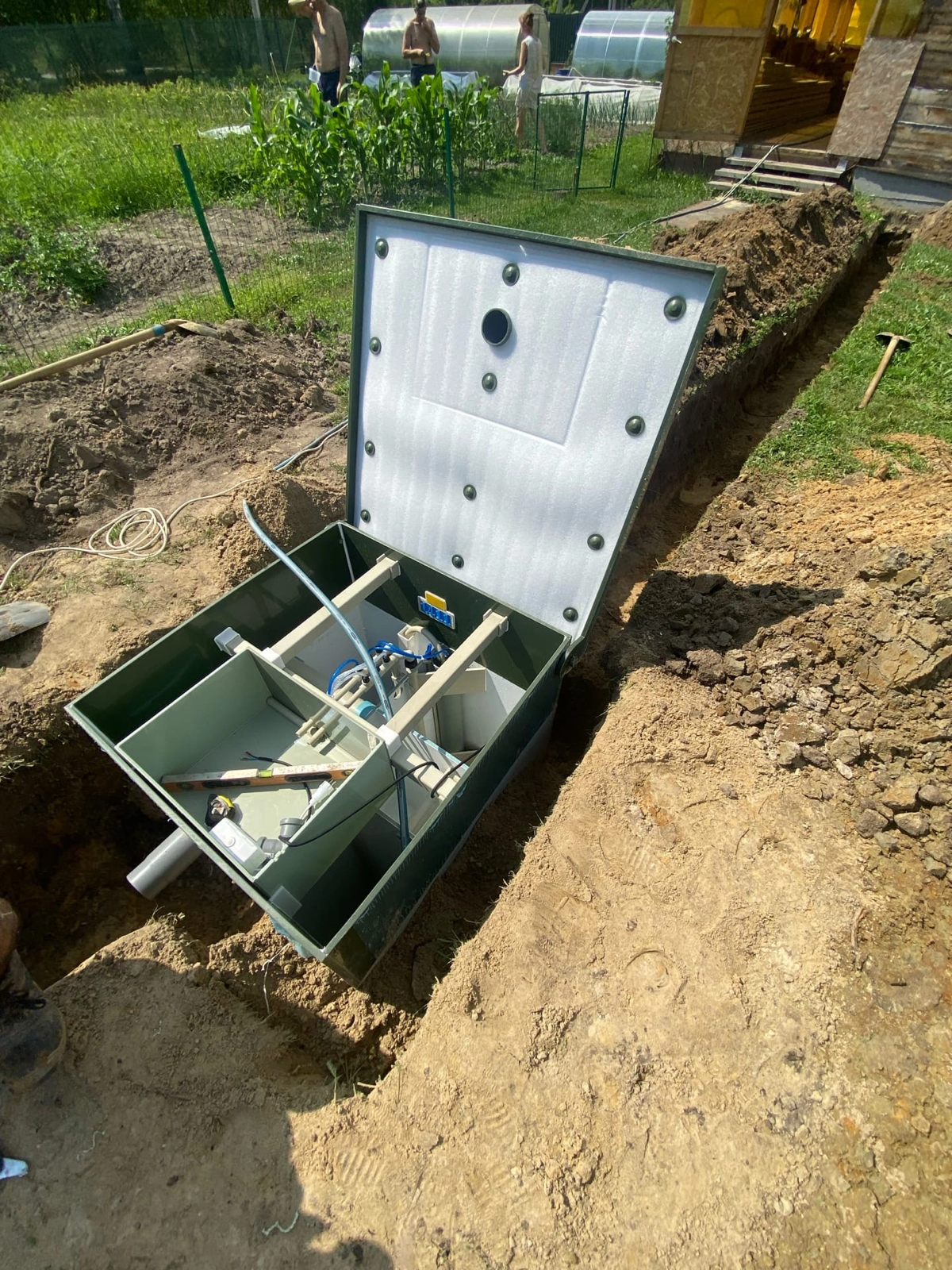 🛠⚙️🛠Установка септика ЭКО гранд 5 в Шатуре для наших клиентов #ремонтсептика #обслуживаниесептика #септик #автономнаяканализация #чисткасептика #горитлампасептика #москва #чехов #подольск #ступино #ка... | Сетка — социальная сеть от hh.ru