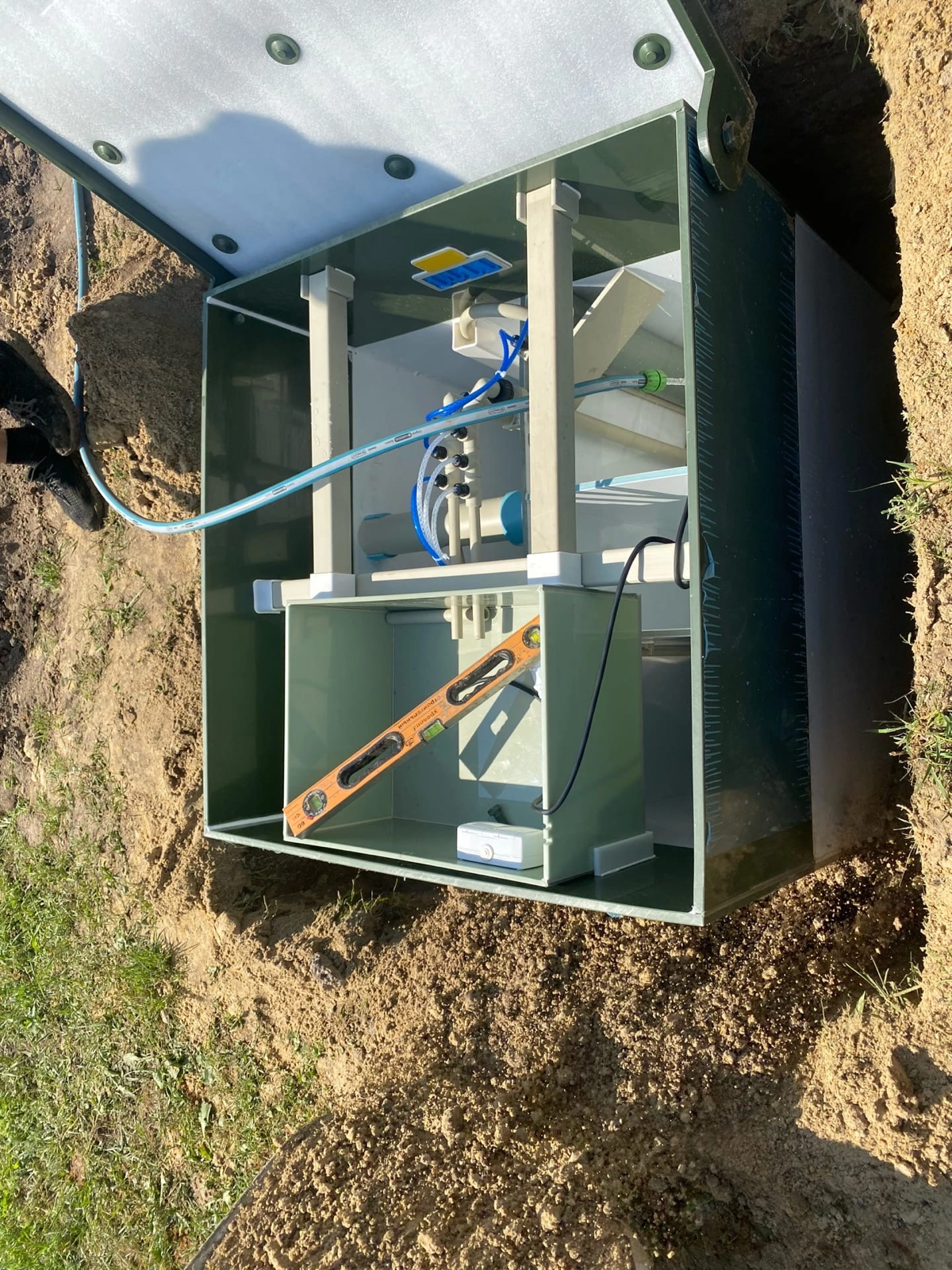 🛠⚙️🛠Установка септика ЭКО гранд 5 в Шатуре для наших клиентов #ремонтсептика #обслуживаниесептика #септик #автономнаяканализация #чисткасептика #горитлампасептика #москва #чехов #подольск #ступино #ка... | Сетка — социальная сеть от hh.ru