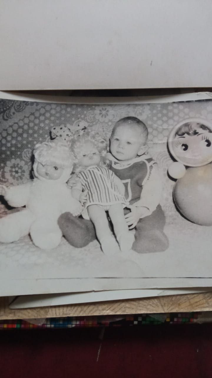 Сегодня мне 40 лет
Поздравлять можно в комментариях 📎
Размышляю над тем что ,я такая везучая !
В ситуациях Ж - я была не одна
На Олимпе я тоже не одна
В жизни вокруг меня собаки , дети
Так как я хочу ... | Сетка — социальная сеть от hh.ru