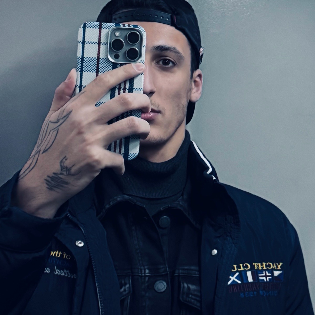 Оливер Барышников | Сетка — социальная сеть от hh.ru