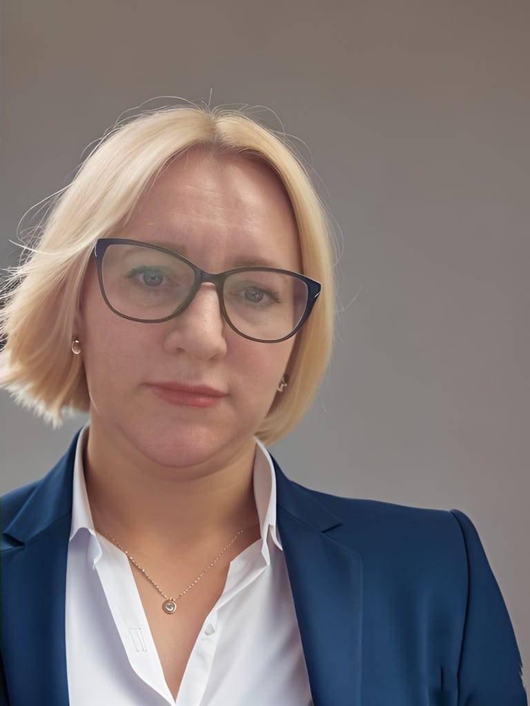 Елена Бахарева