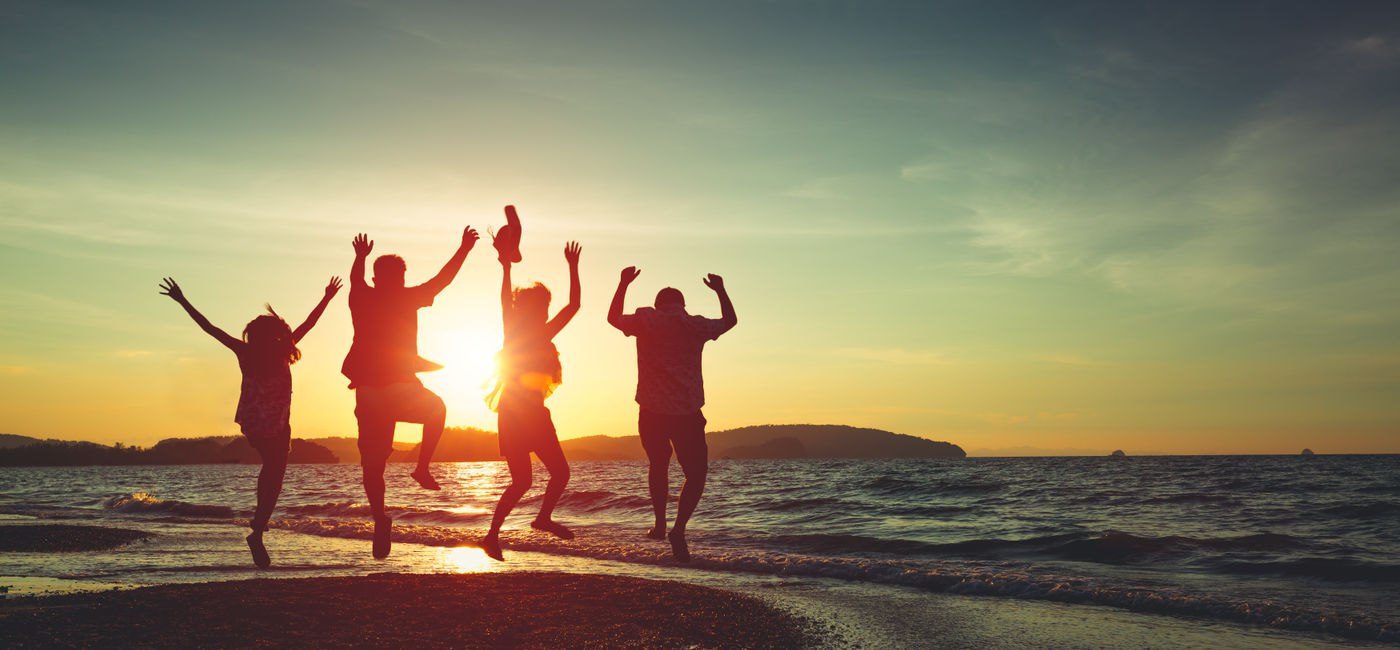 Beyond the Party: Sober Spring Break Adventures in Costa Rica, Thailand, and Egypt Heating Up
Legendary for being a party week for college-age travelers, spring break may be taking on a new look this ... | Сетка — социальная сеть от hh.ru