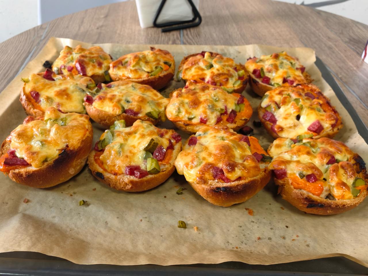 Вот такие бургерброды в офисе! 
Кайф? 🔥 | Сетка — социальная сеть от hh.ru