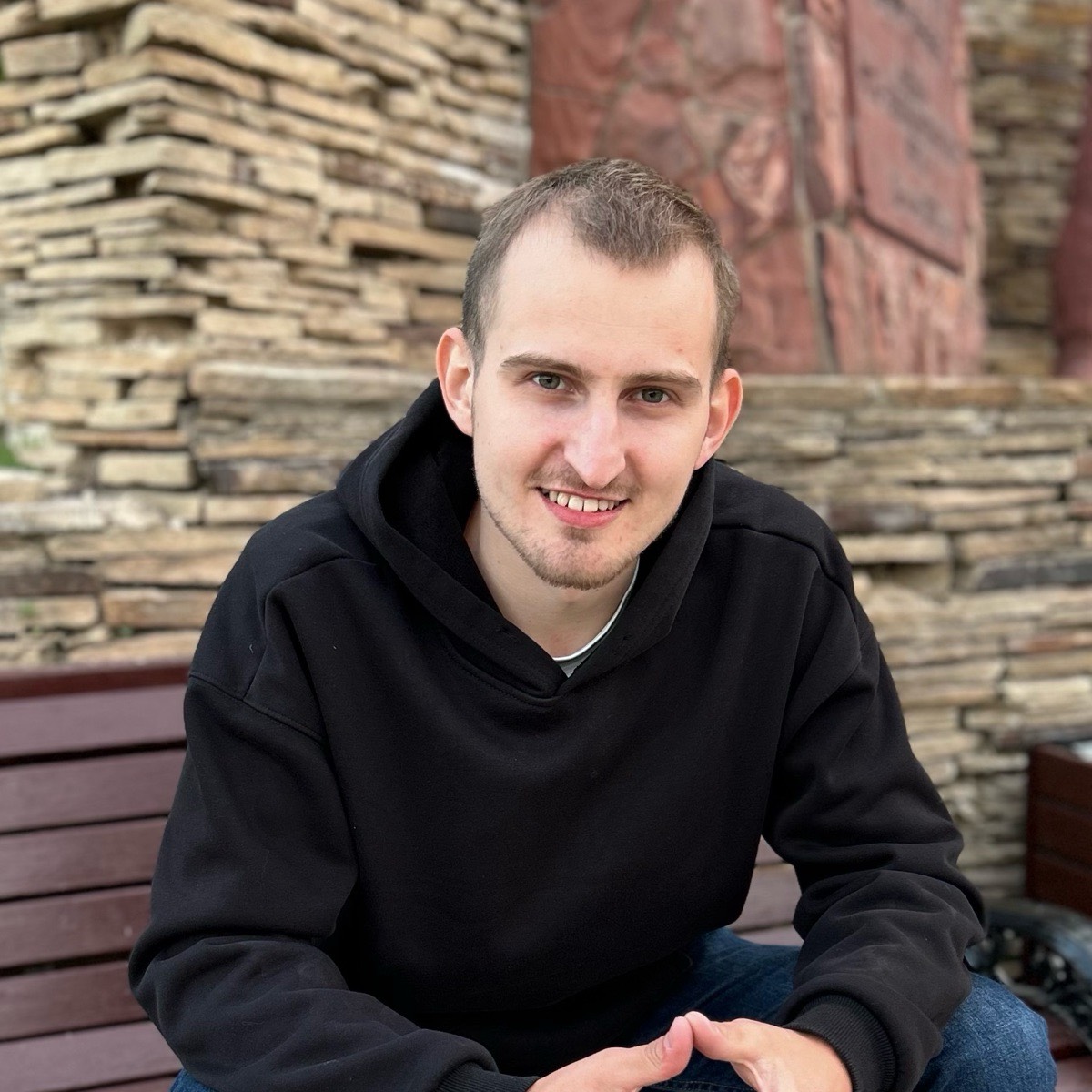 Андрей Карелов