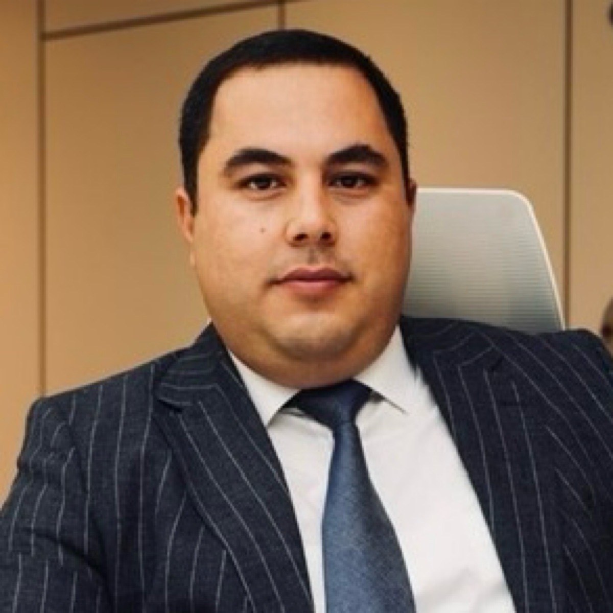 Манучехр Сайфуллоев | Сетка — социальная сеть от hh.ru