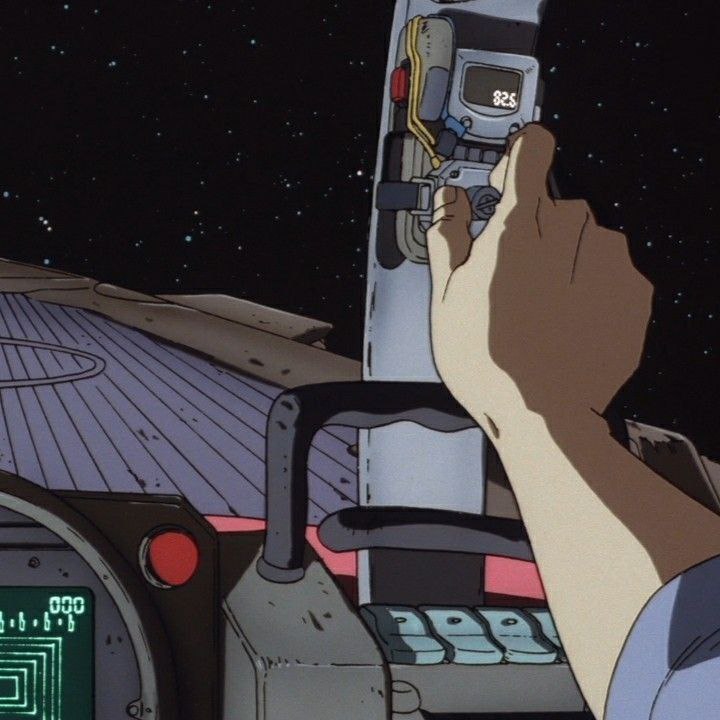 Ковбой Бибоп, прекрасный и восхитительный, не так изобилует примерами интерфейсов чисто графических, зато посмотрите какие классные физические интерфейсы у них есть!
Компы, экраны управления кораблями... | Сетка — социальная сеть от hh.ru