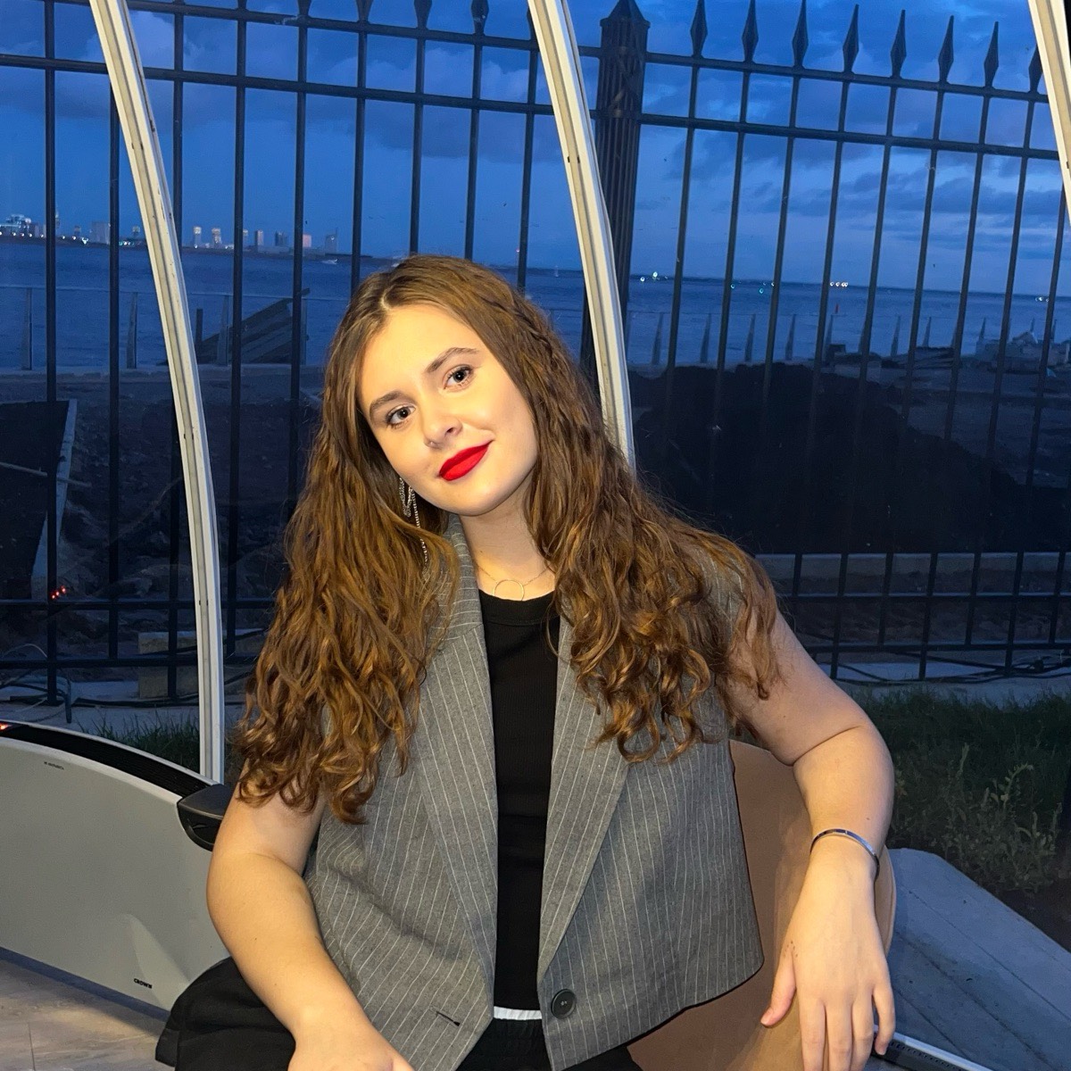 Елена Анисимова | Сетка — социальная сеть от hh.ru