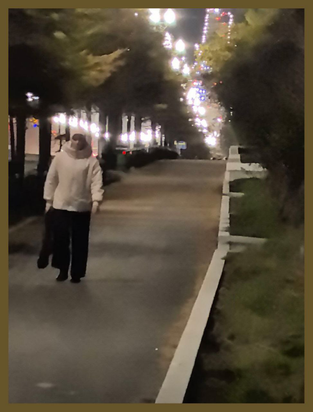 Коридорами аллей Магаданских / By the alley corridors of Magadan | Сетка — социальная сеть от hh.ru