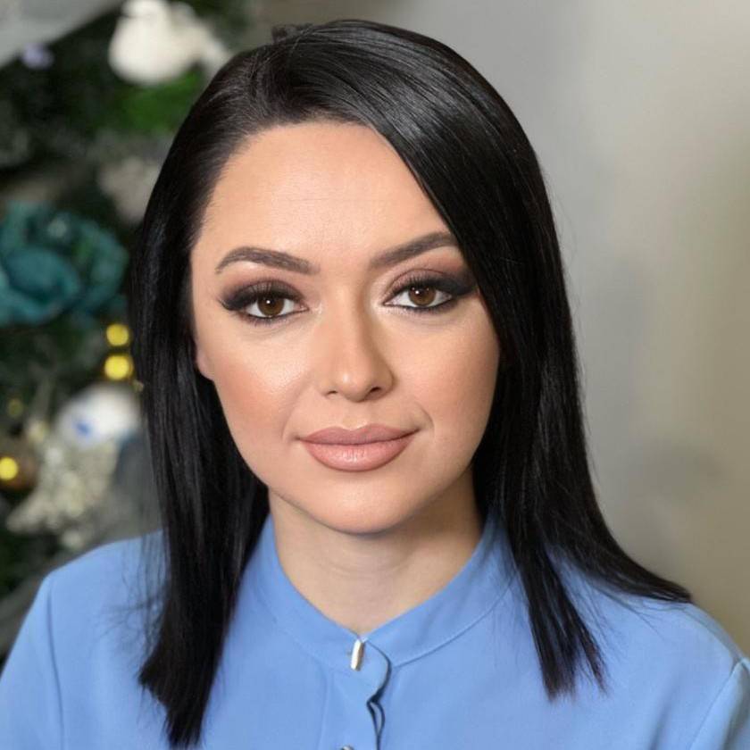 Елена Плаксина | Сетка — социальная сеть от hh.ru