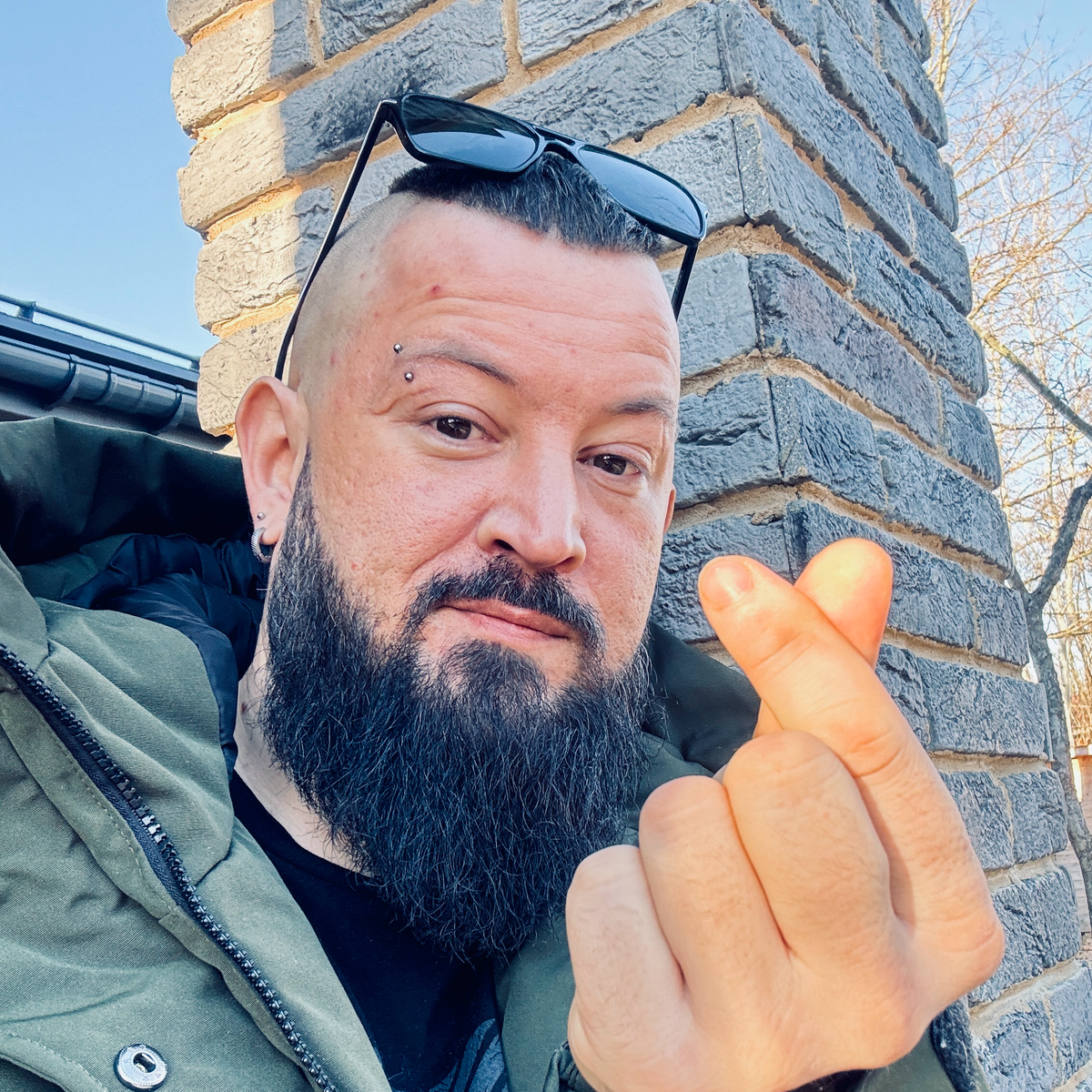 С 8 Марта, девочки! | Сетка — социальная сеть от hh.ru