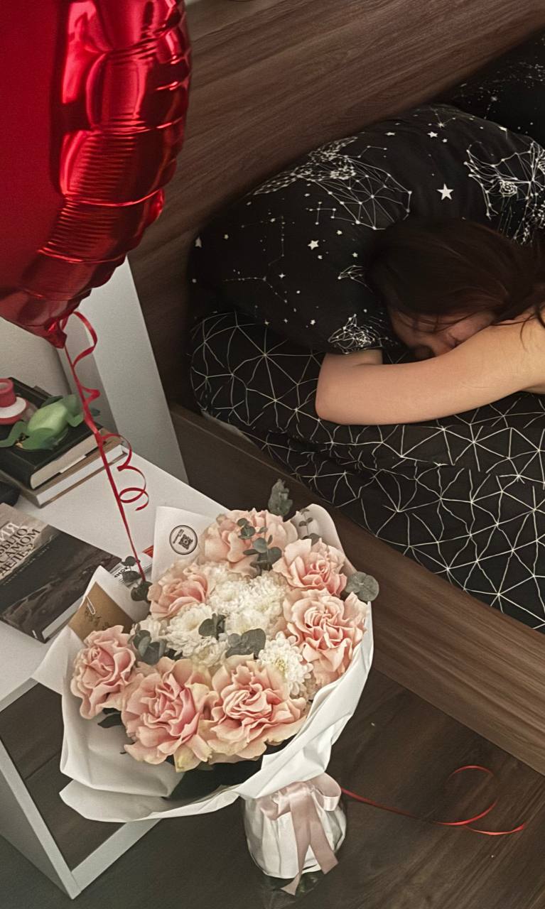 💐 Поговорим о восьмерках: с меня инсайд про AI-магию
Сегодня 8 марта – день, когда особенно хочется окружить наших девочек вниманием и заботой | Сетка — социальная сеть от hh.ru