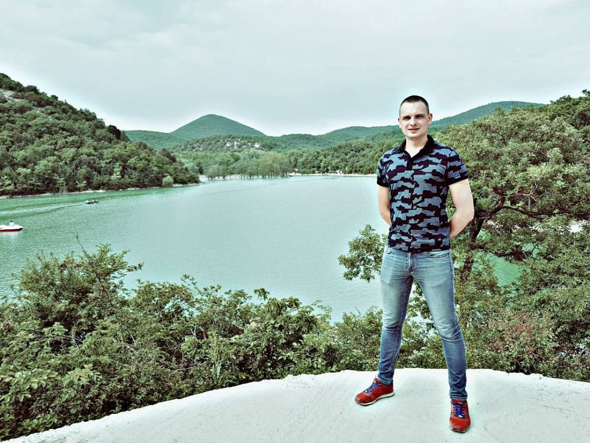 Антон Казачек