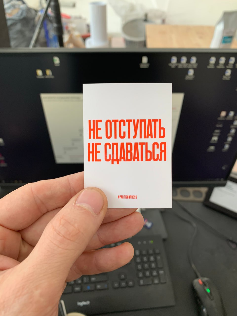 С 8 марта, девчонки! Вы настоящая сила этого мира. Помимо цветочного помешательства 8 марта еще и про голос женщин, про работу, про образование, про равенство в деньгах и влиянии | Сетка — социальная сеть от hh.ru