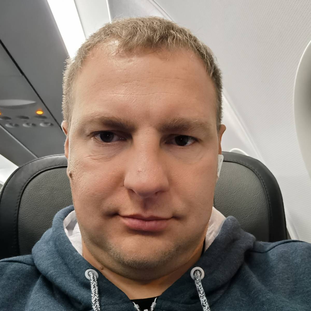 Александр Иванов