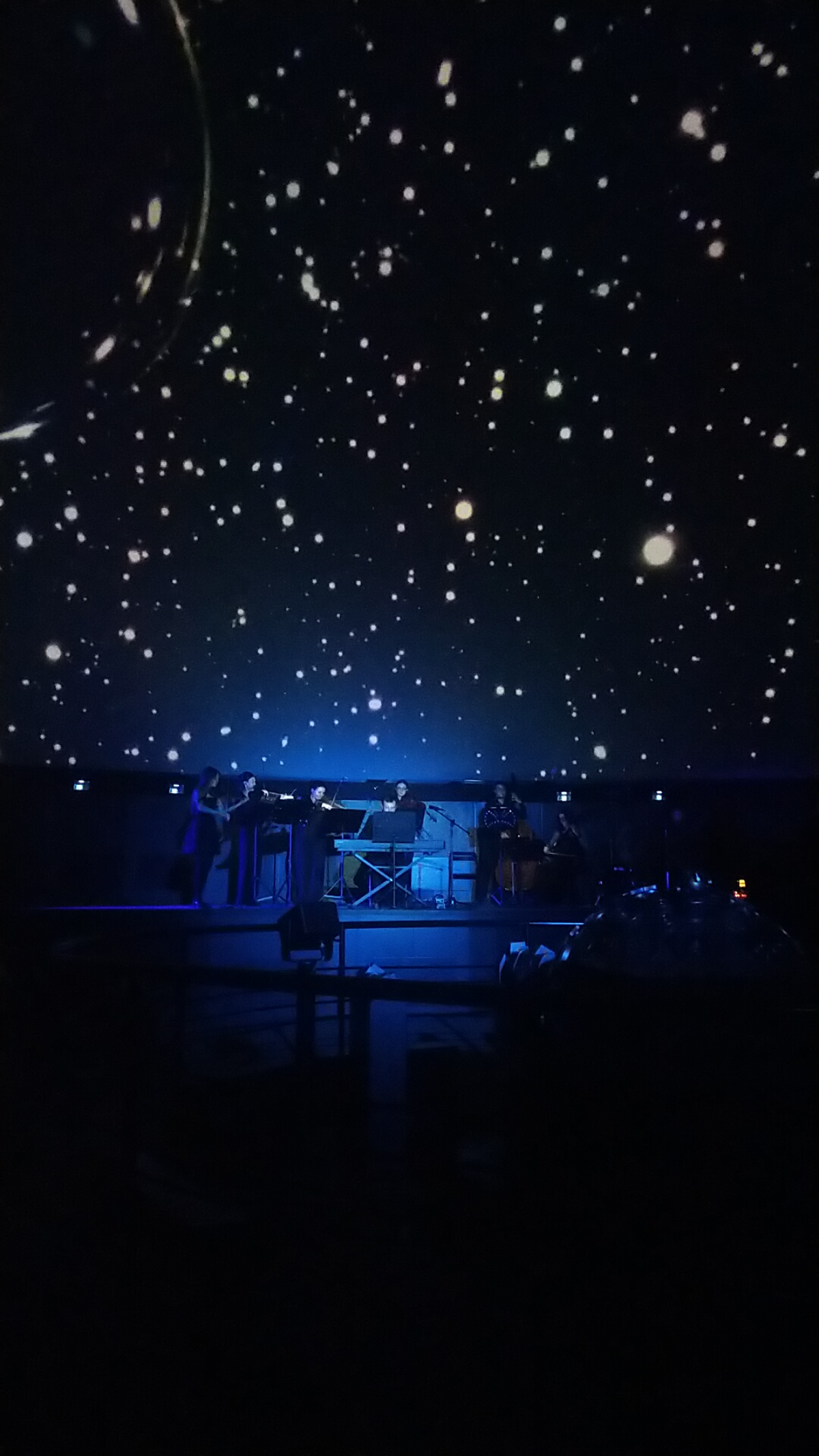 Если смешать мысли и чувства, то получится музыка Людовико Эйнауди
#планетарий #эйнауди #музыка #вселенная | Сетка — социальная сеть от hh.ru