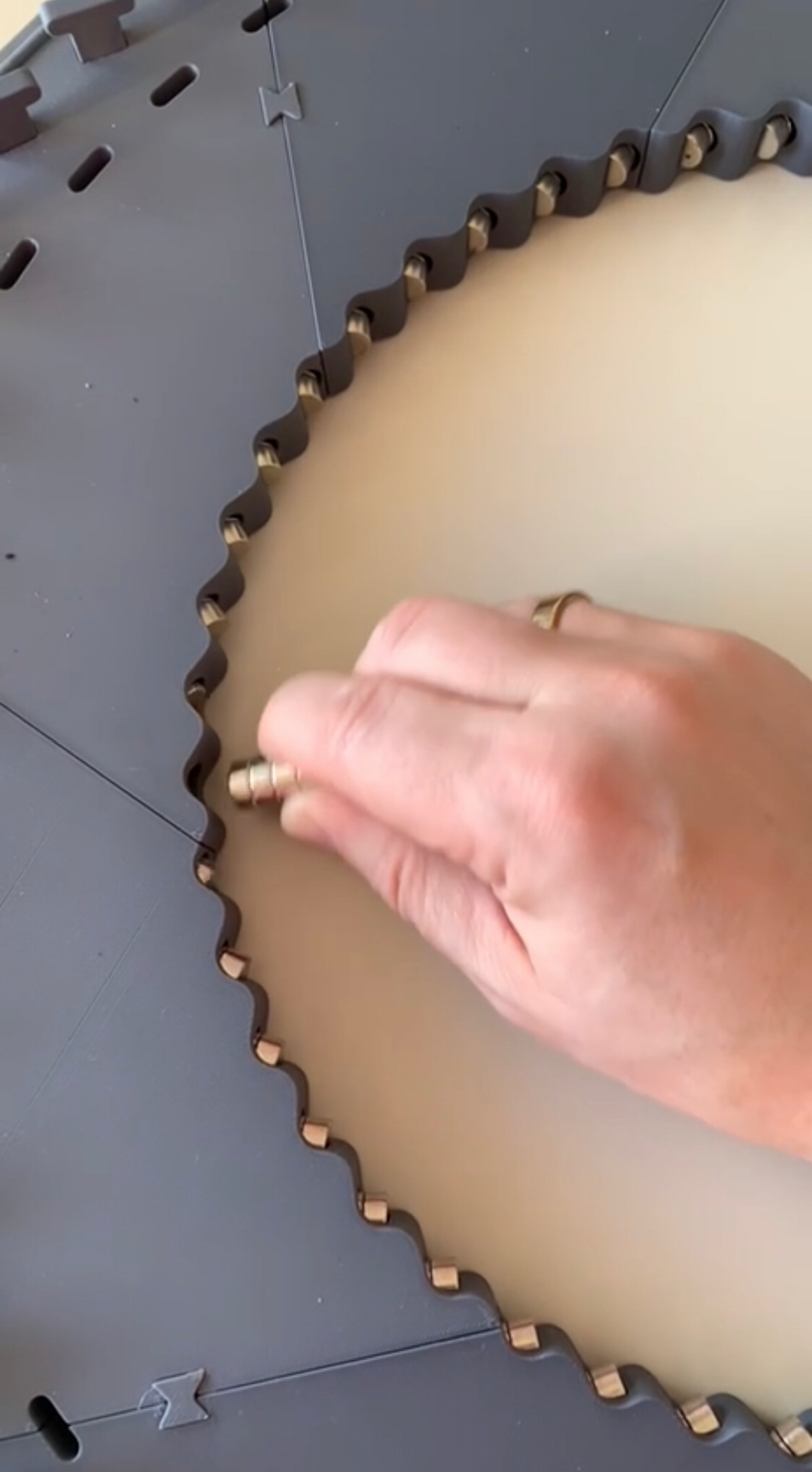 Гипотеза GARINISCH
Если магниты статора и ротора не будут иметь фиксацию и способны будут перемещаться по отношению друг к другу а магниты ротора будут иметь определенный шаг и угол, ротор начнет движ... | Сетка — социальная сеть от hh.ru