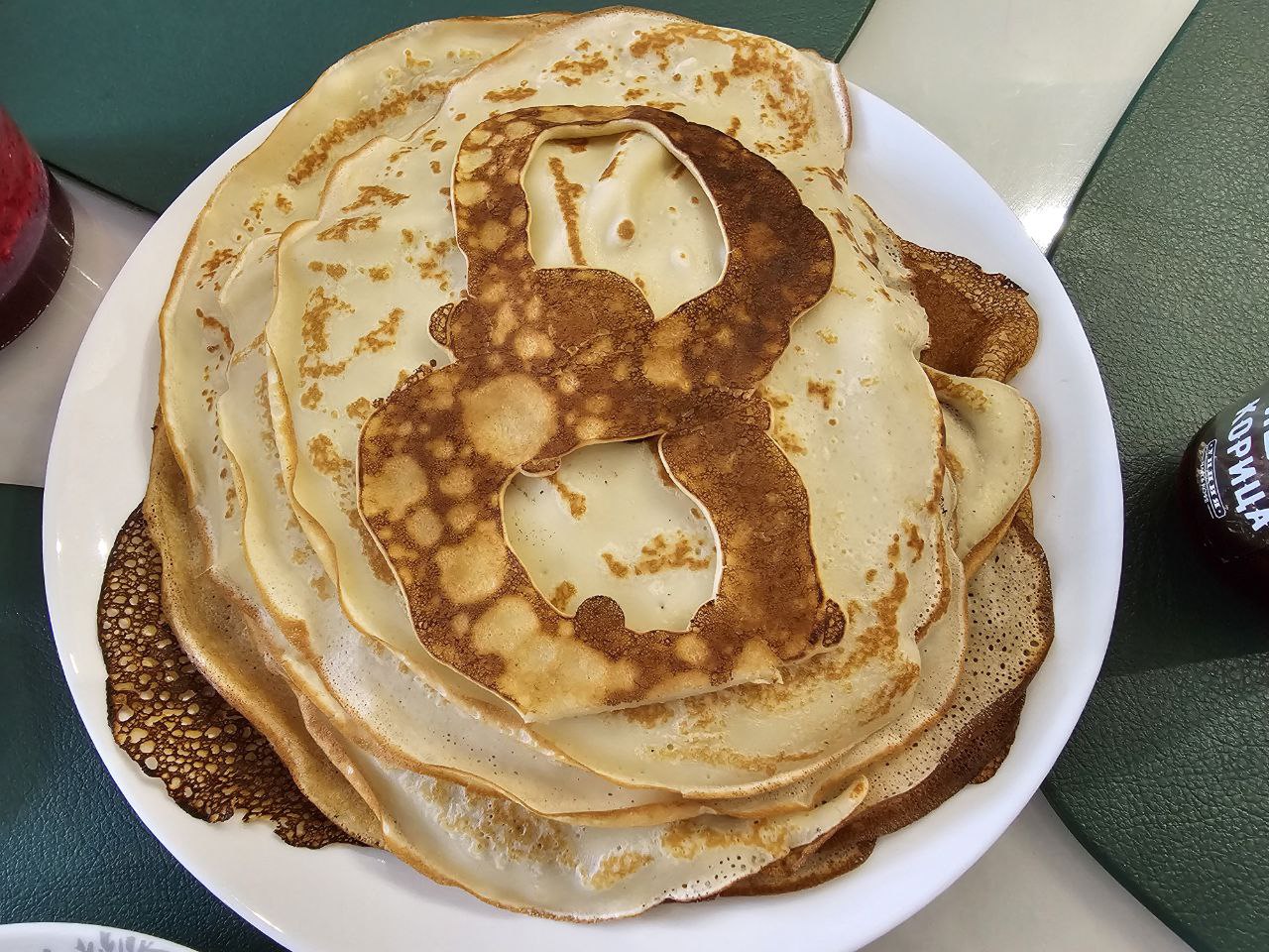 Что общего у 8 марта и экологичных продаж?
Поздравления клиентов - конечно же:)
В современных реалиях, когда все перегружены информацией, стоит ли заниматься веерной рассылкой поздравлений с празднико... | Сетка — социальная сеть от hh.ru