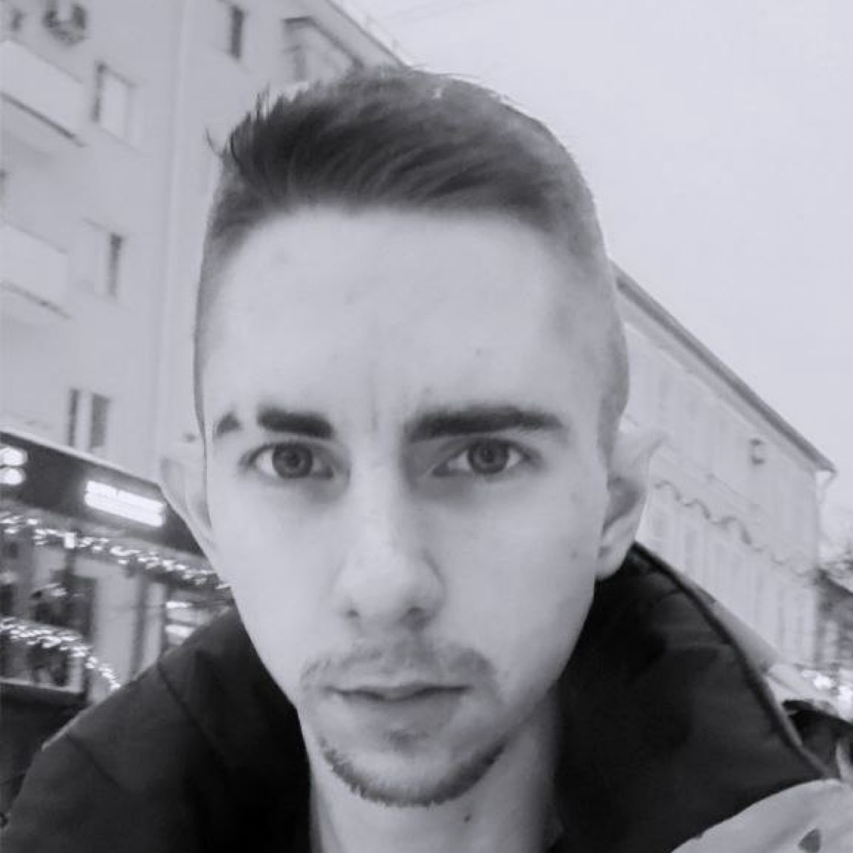 Александр Лифанов
