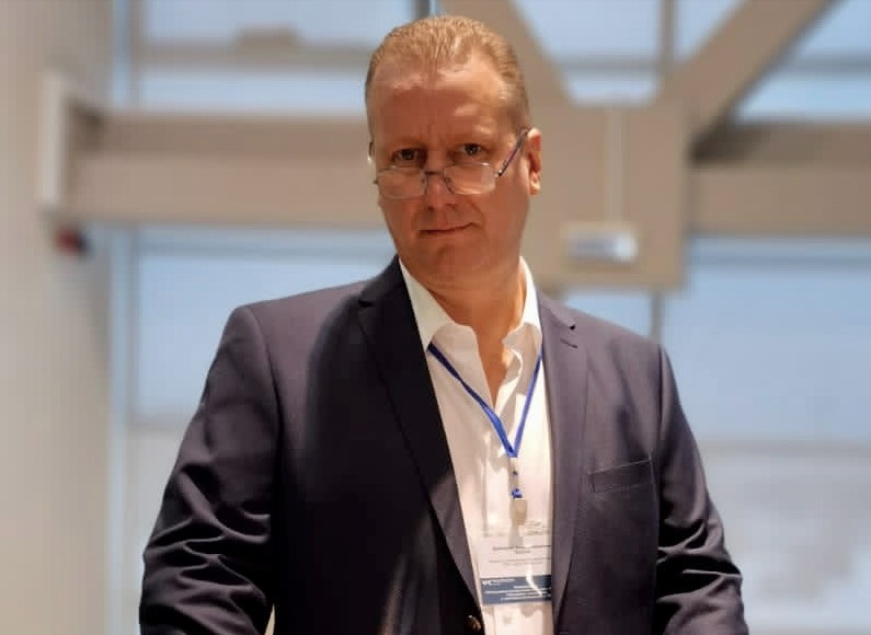 Дмитрий Попов