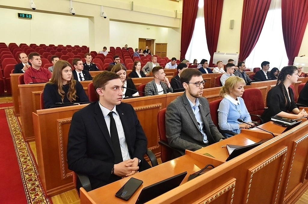 Молодёжный парламент – это будущие лидеры Таганрога! | Сетка — социальная сеть от hh.ru