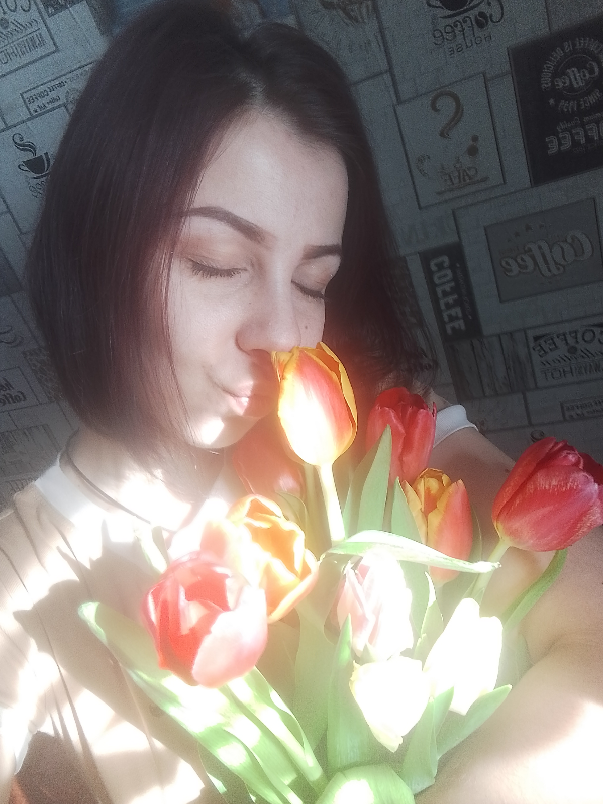Ищу красоток, которые хотят с каждым днём становиться всё прекраснее 🌷
Я серьезно, мне нужны заинтересованные в себе девушки, которые хотят получать удовольствие от жизни, путешествовать и иметь онлай... | Сетка — социальная сеть от hh.ru