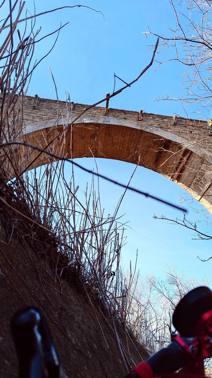 Новокавказский мост отошёл от зимы
📷 Иван Карнаухов
@stavropolyevibe | Сетка — социальная сеть от hh.ru