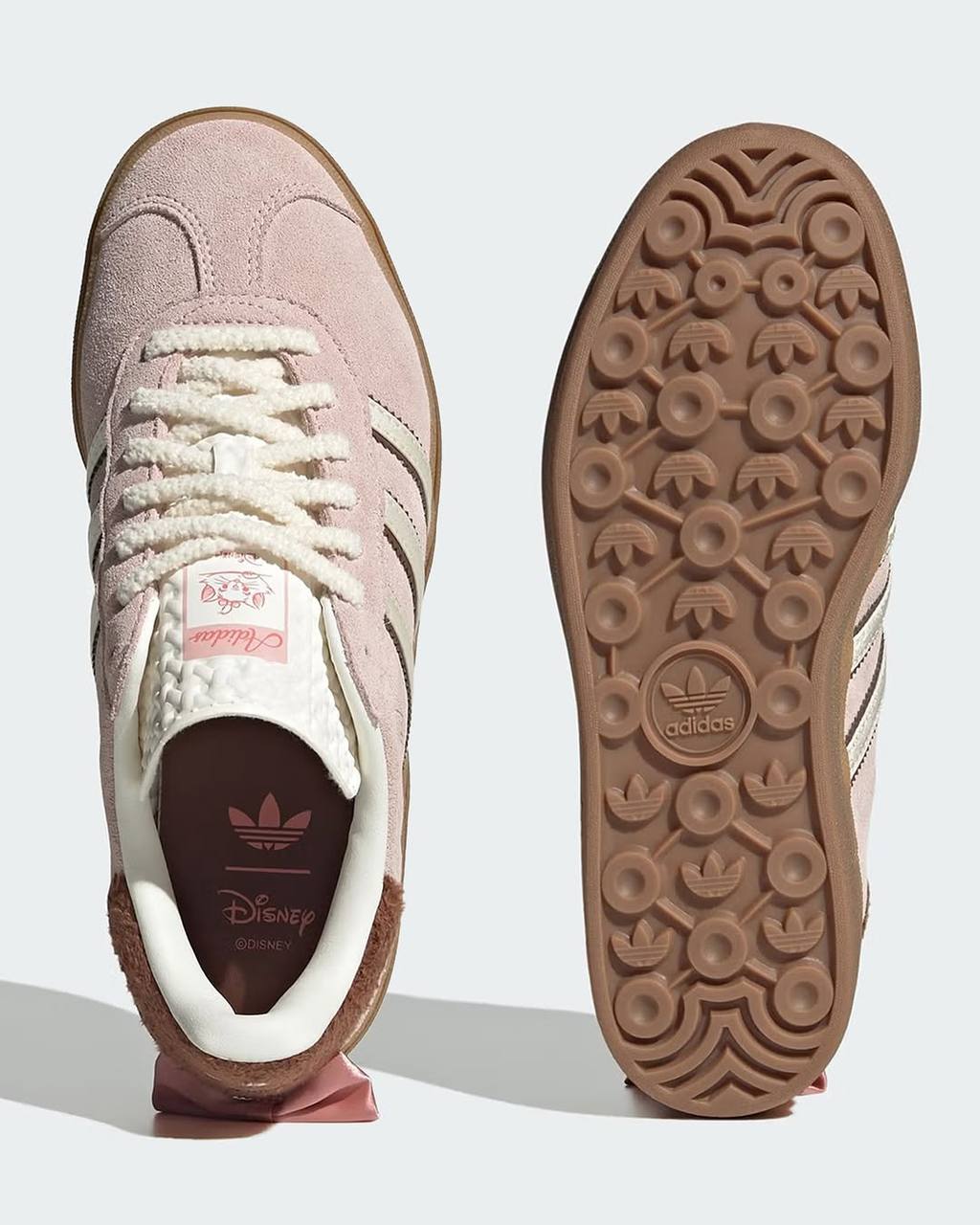 Adidas заколлабился с легендарными Диснеевским мультиком «Коты-аристократы» и уже этой весной выпускает кроссовки с «Мари». Цена вопроса — 120 долларов (около 10 770 ₽) | Сетка — социальная сеть от hh.ru