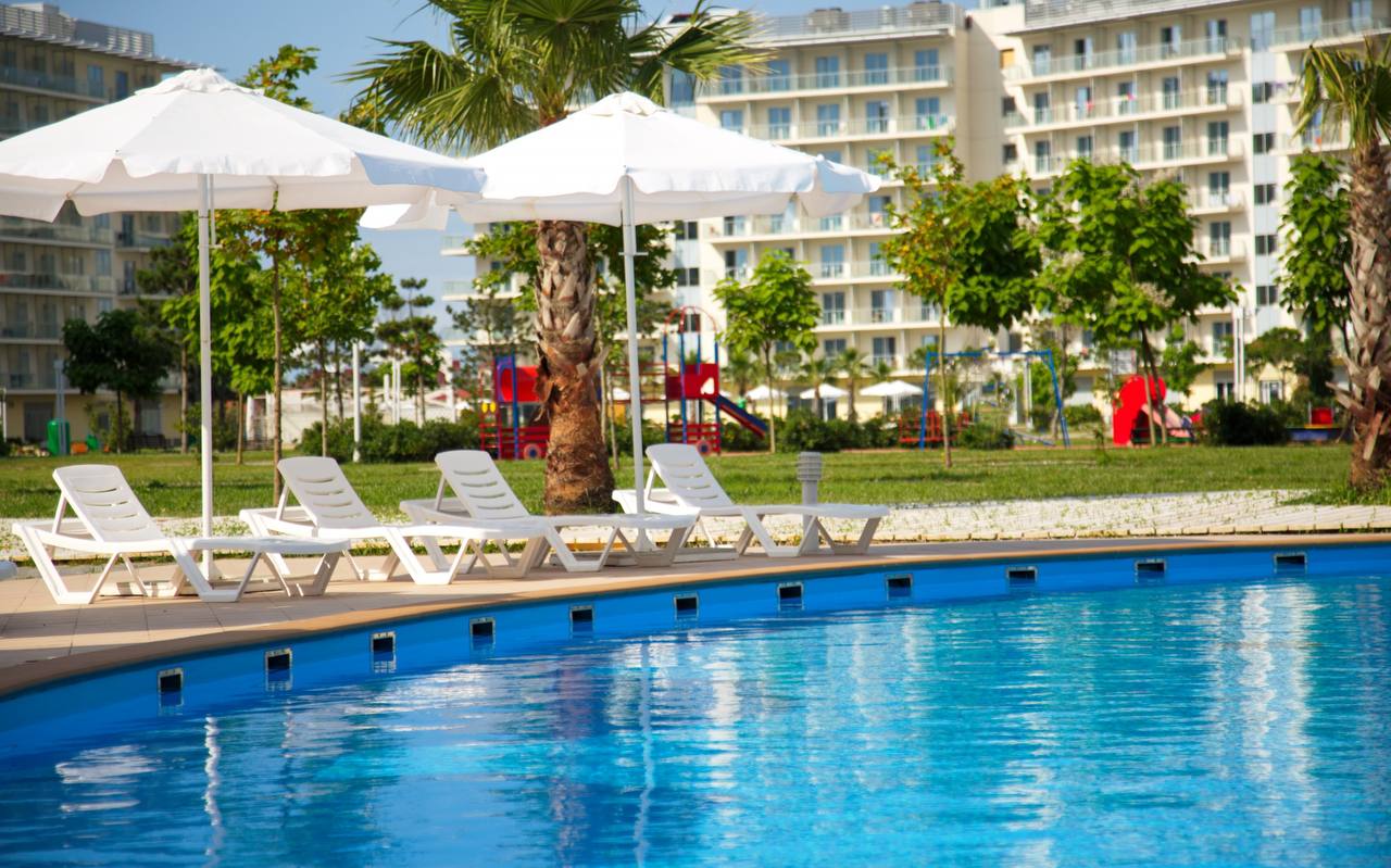 #внутреннийтуризм #рит #рекламники #длятурагентов 
Сочи+Абхазия от туроператора Библио-Глобус
Стоимость тура: 35000 рублей ½ DBL
Даты:
✈️из Санкт-Петербурга
20.04 - 25.04
✈️из Казани
19.04 - 26 | Сетка — социальная сеть от hh.ru