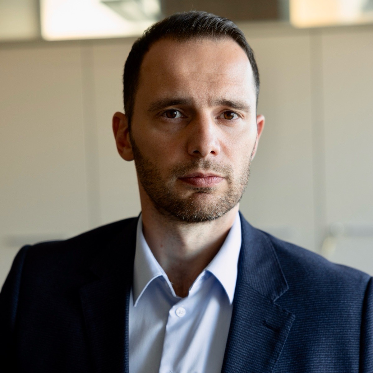 Денис Сурменев | Сетка — социальная сеть от hh.ru