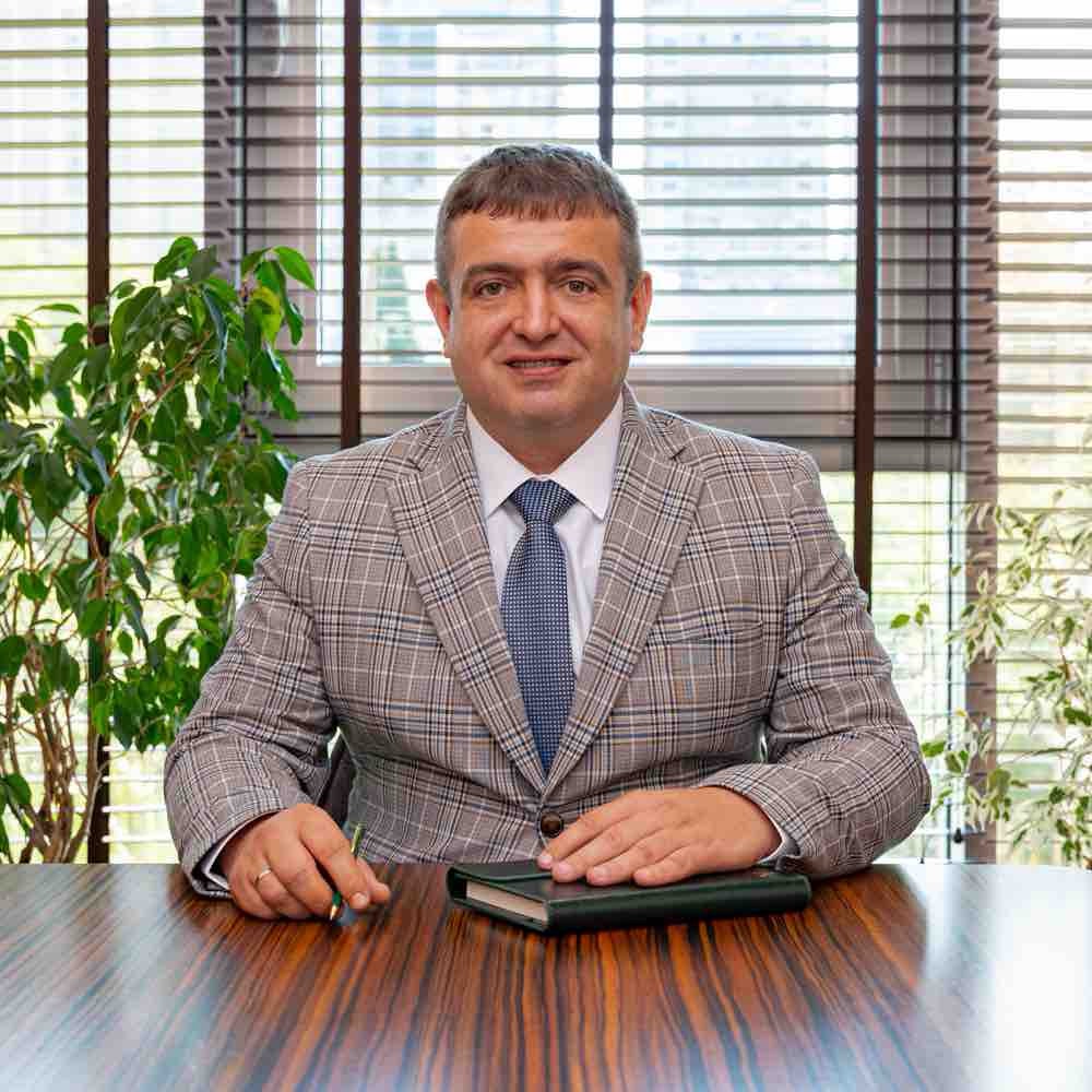 Алексей Ламадуров