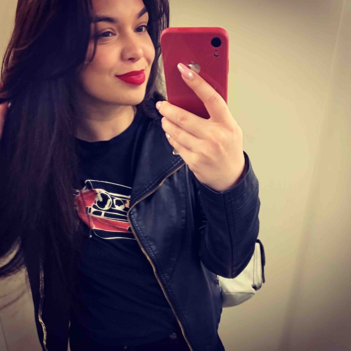 Леда Скидан | Сетка — социальная сеть от hh.ru