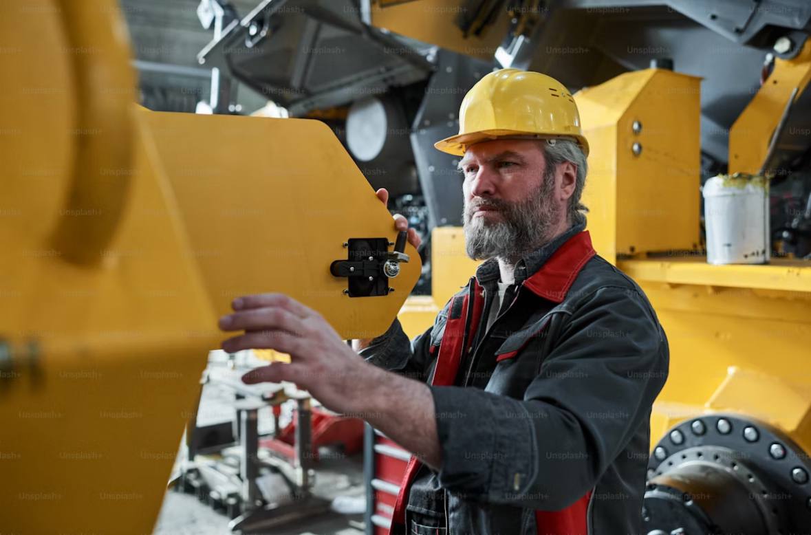 Современные методы диагностики износа горного оборудования: от виброанализа до термографии.
Техническое обслуживание (ТО) горной техники перешло от реактивного к предиктивному подходу | Сетка — социальная сеть от hh.ru