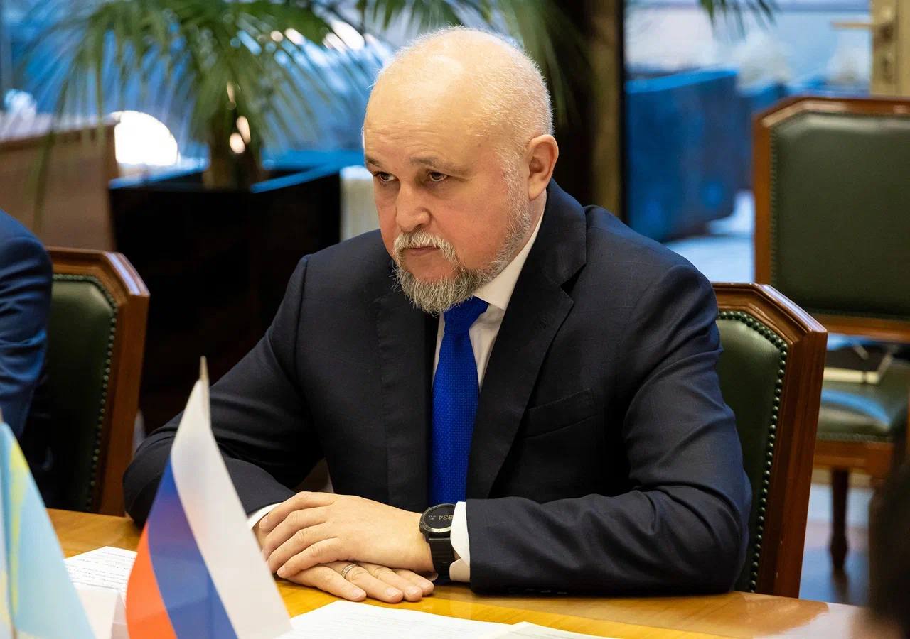 🇷🇺🇰🇿 Сергей Цивилев провёл рабочую встречу с Министром транспорта Республики Казахстан Маратом Карабаевым
 
Во встрече также приняли участие представители АО «НК «Казахстанские железные дороги» и Посо... | Сетка — социальная сеть от hh.ru