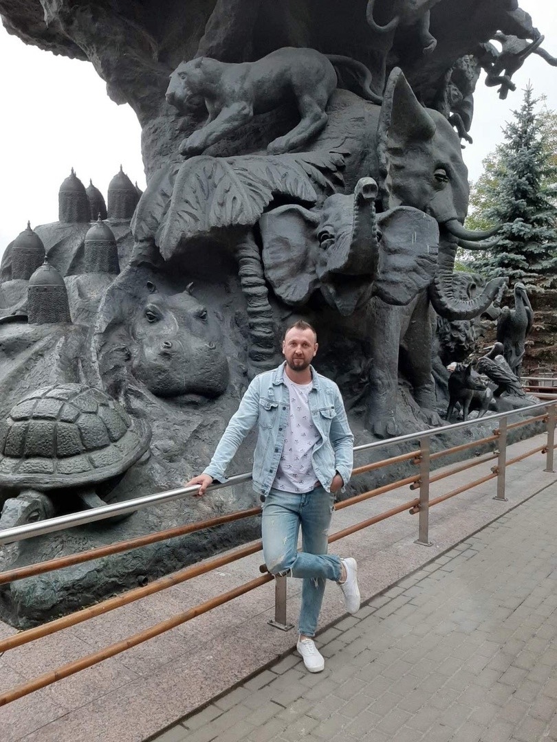 Максим Синаев