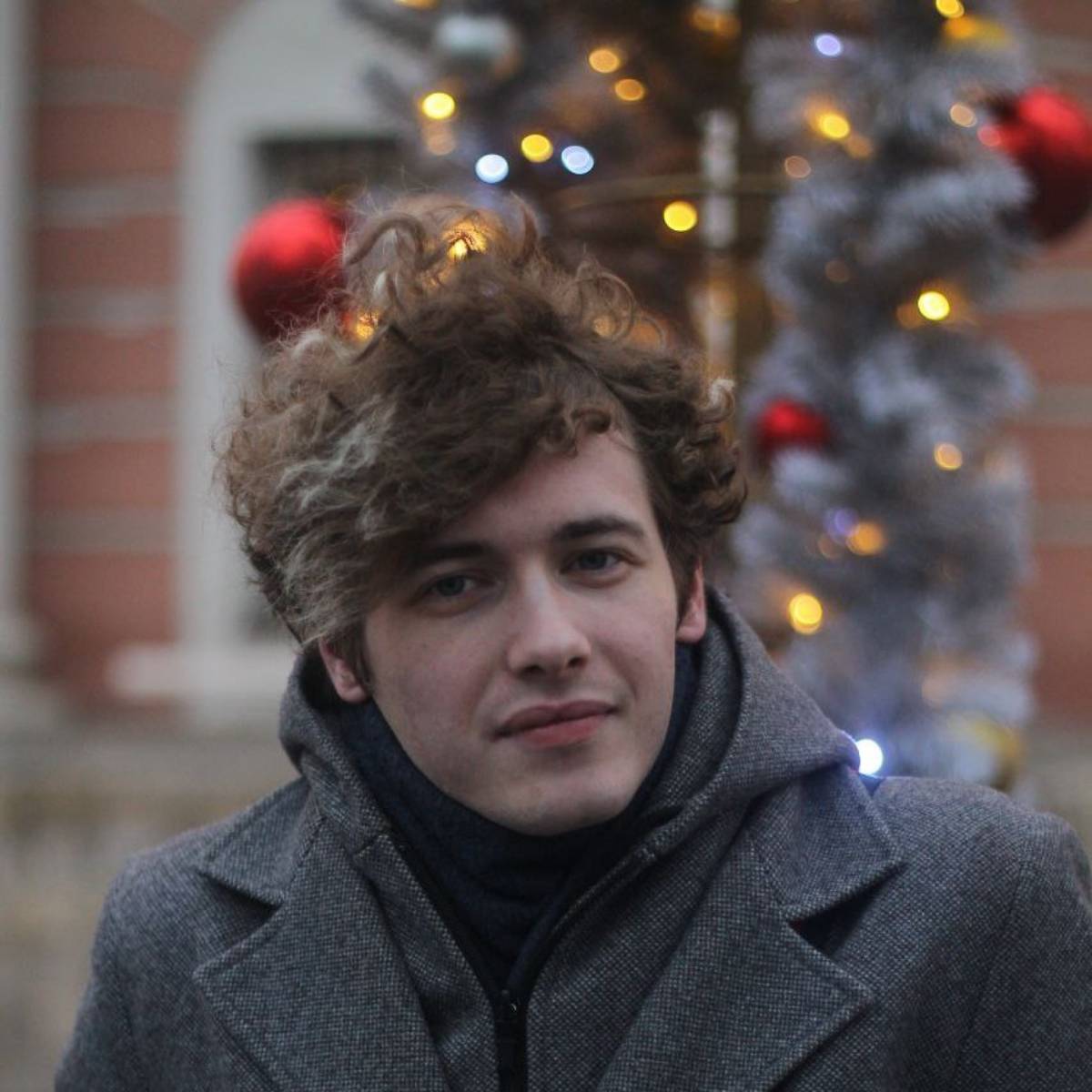 Даниил Погарцев