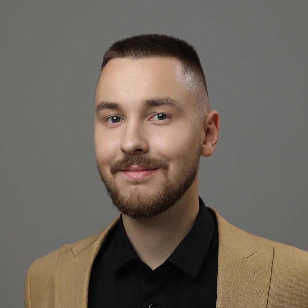 Oleg Potapov | Сетка — социальная сеть от hh.ru