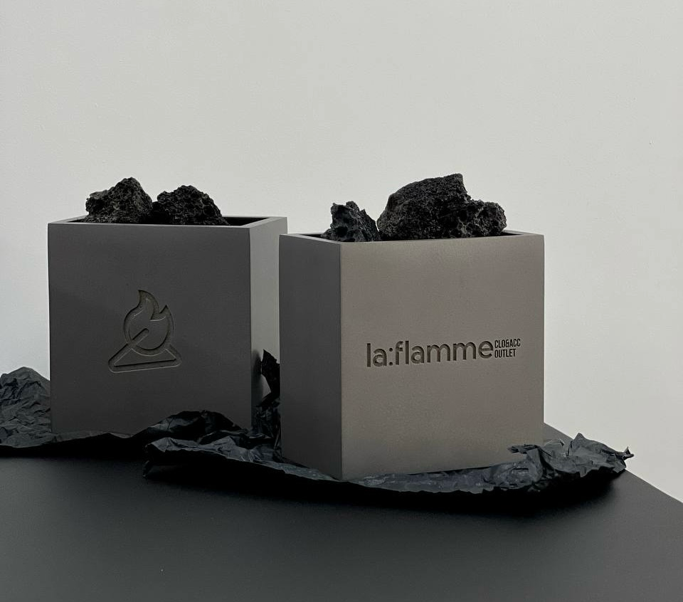 Diffuser lava для магазина брендовой одежды и аксессуаров laflamme.ru | Сетка — социальная сеть от hh.ru