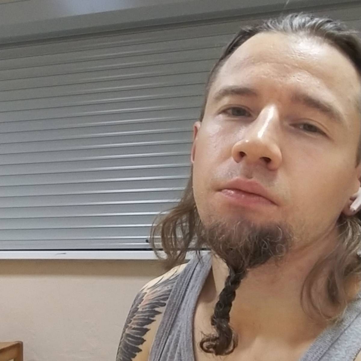 Александр Стреляев
