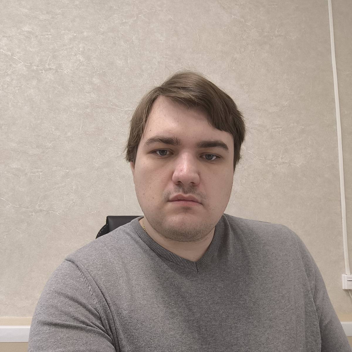 Виктор Есть