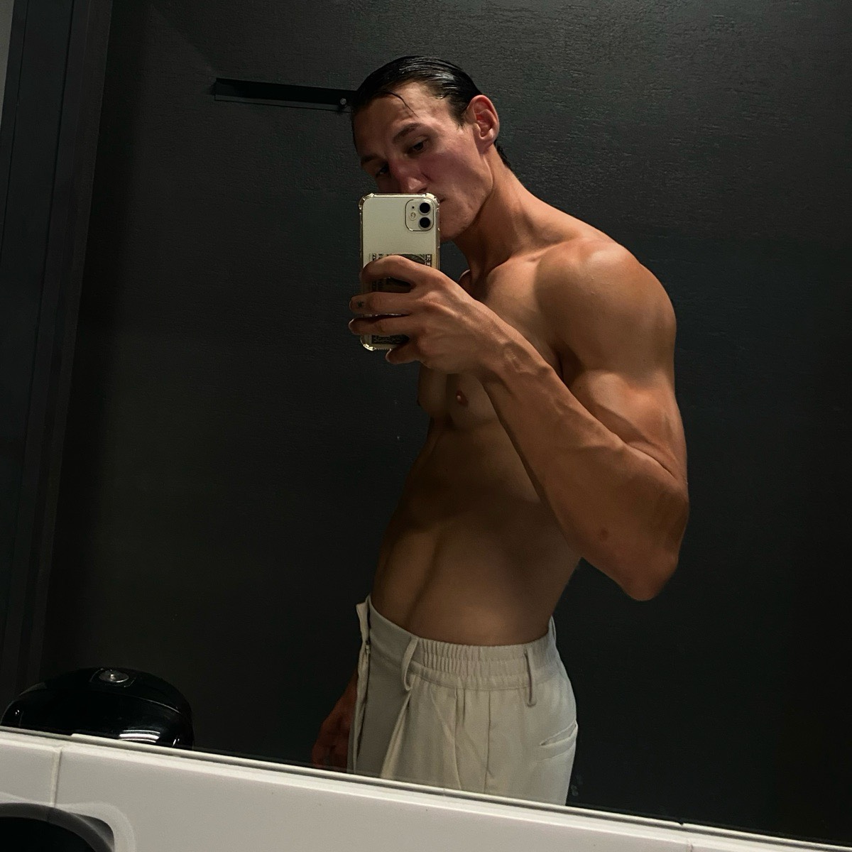 Артем Казаков