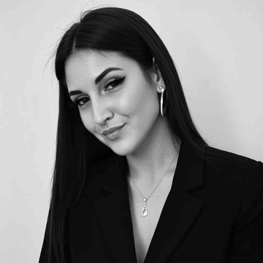 Александра Астахова