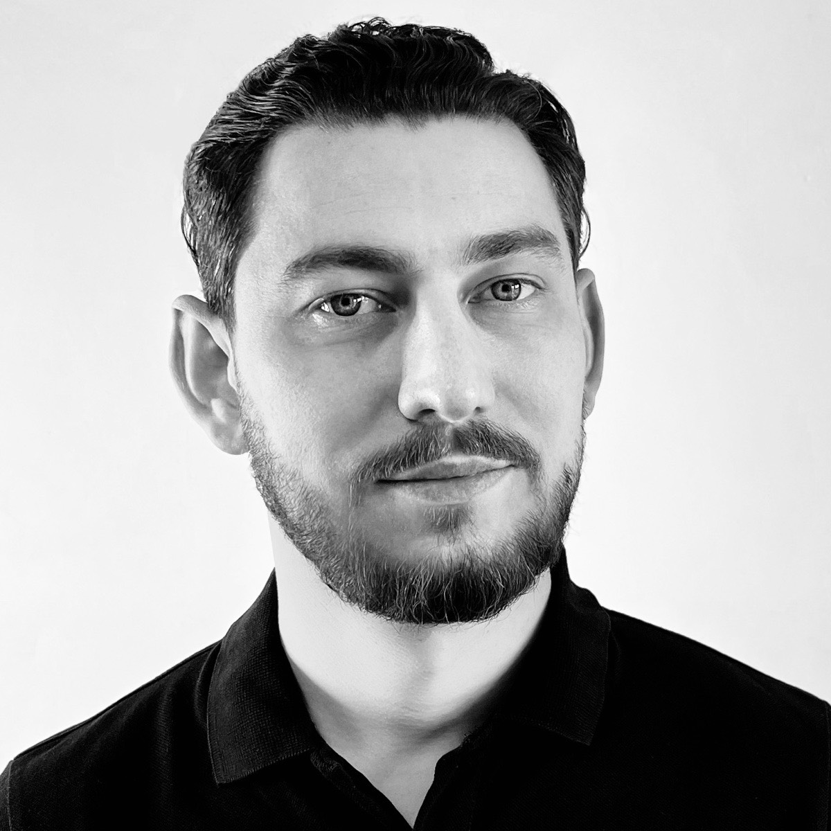 Константин Николаенко