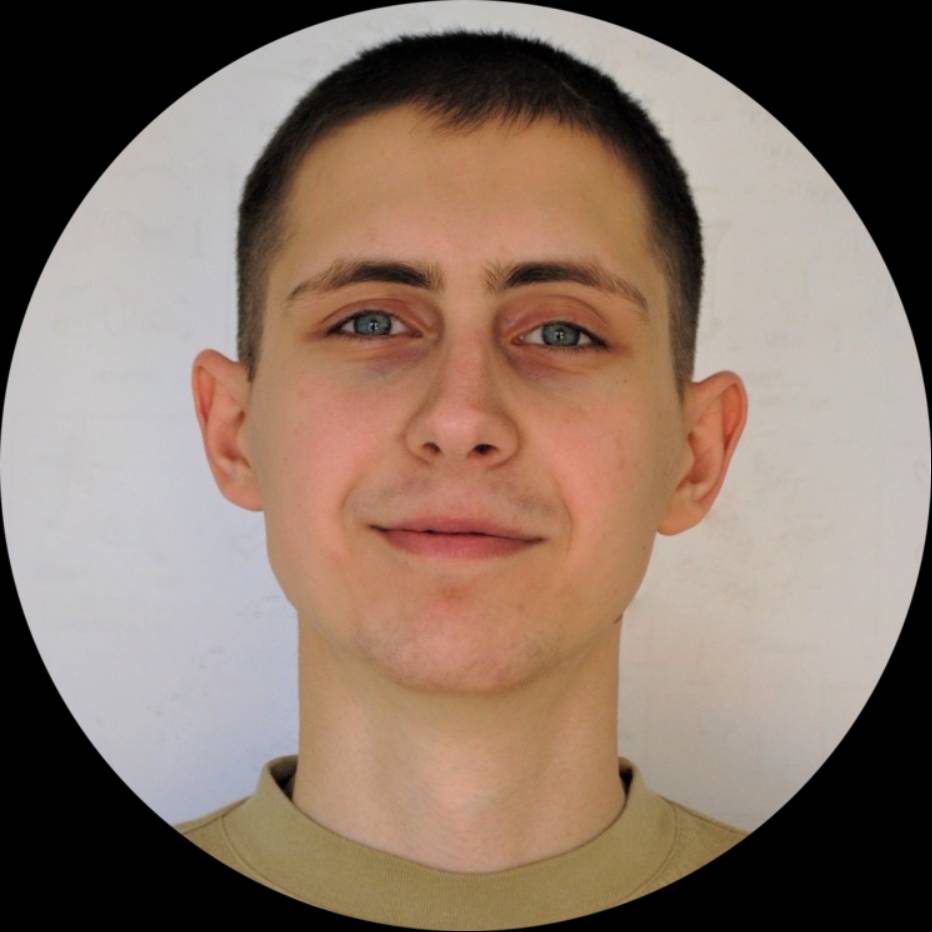 Павел Николаев