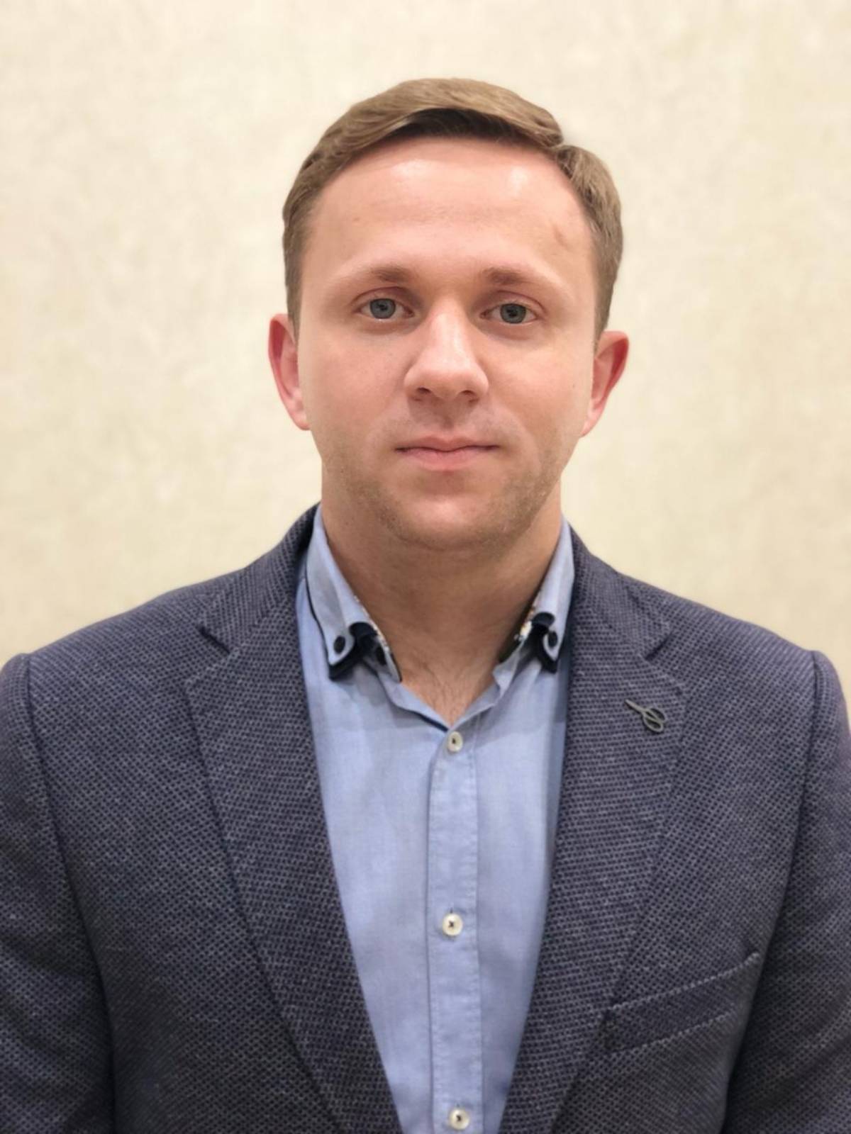 Александр Лавринов